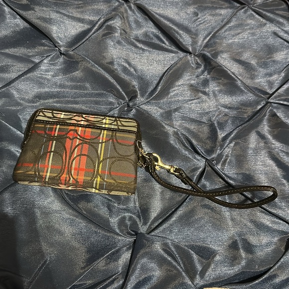 NWOT! Authentic Coach Plaid signature print wallet - Picture 2 of 3